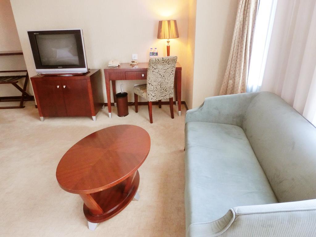 Ramada Shanghai Wujiaochang Ruang foto